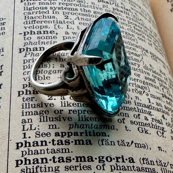 Jewelry - Large Vintage Aqua Stone Rectangular Faceted Crystal Sculpted Silver Setting 6
